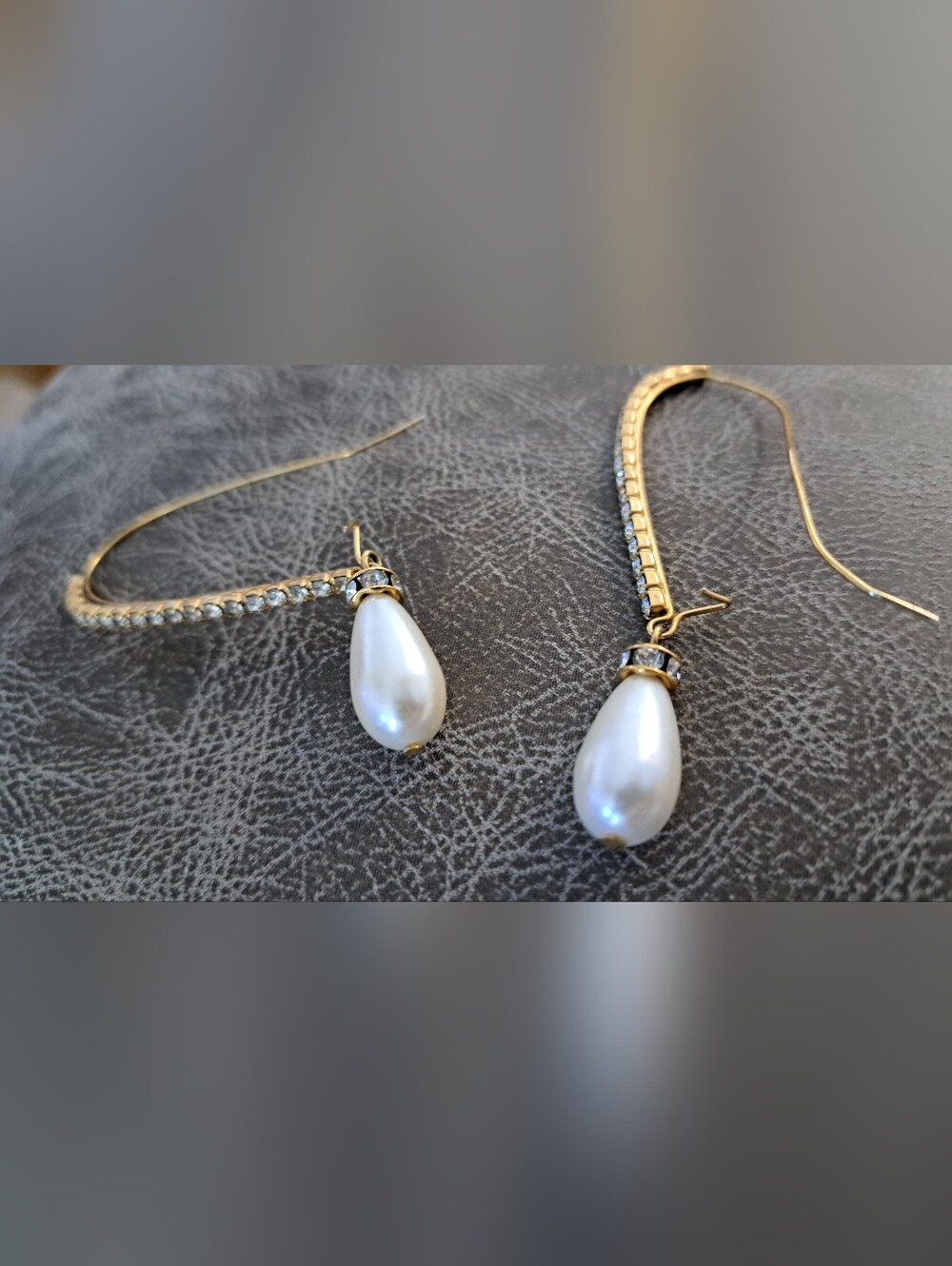 Gold Tone Pearl Drop Earrings - White Pearlescent Teardrops